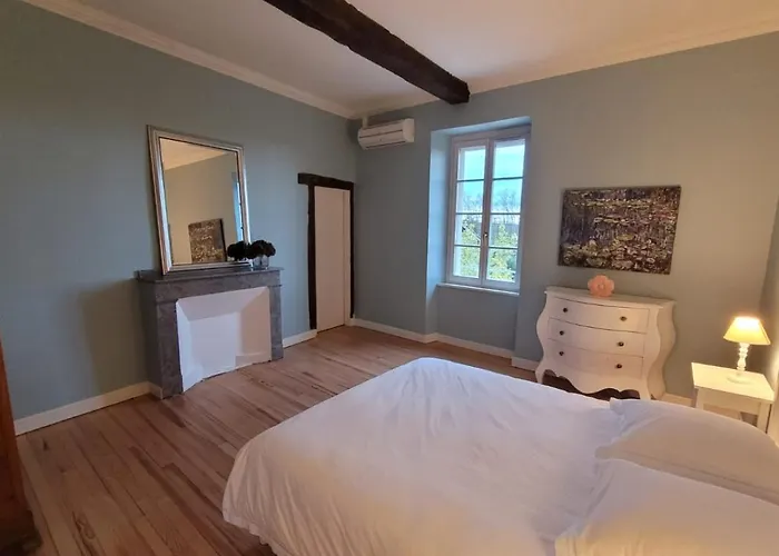 Сasa de vacaciones Le Domaine De Montels *